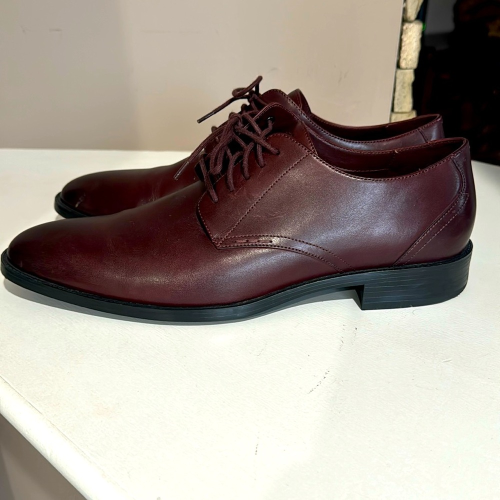 Men’s Cole Haan Hawthorne Leather Derby shoes,size 12. Used, but good condition